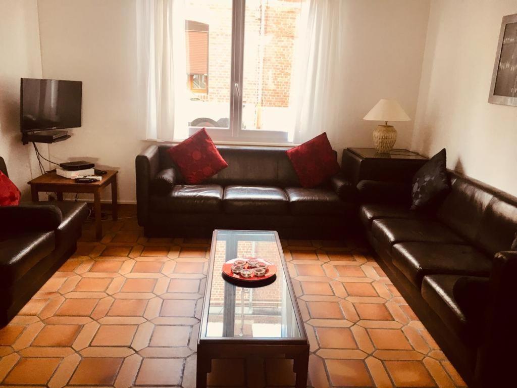 Spacious Quentoinise Town House Saint-Quentin  Exterior foto
